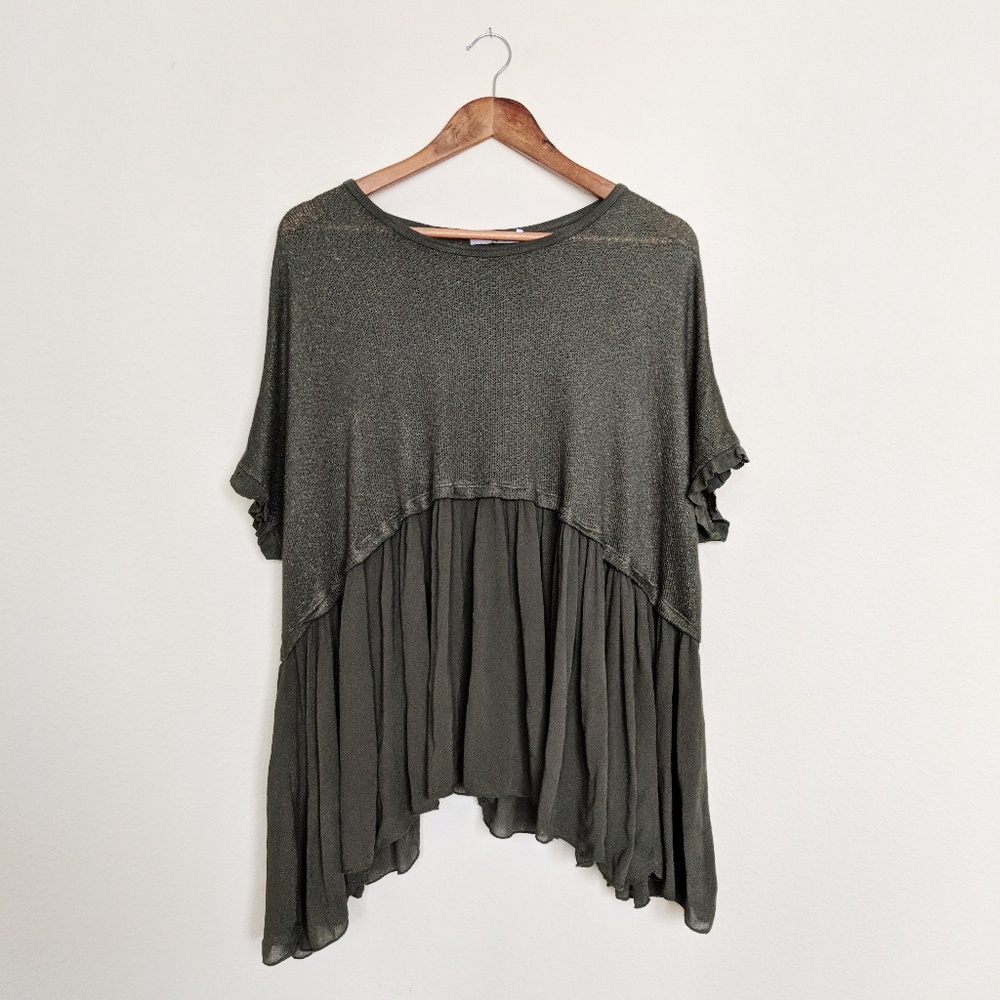 ✨LAST CHANCE!✨ Tempo Paris - Swing Tee✨